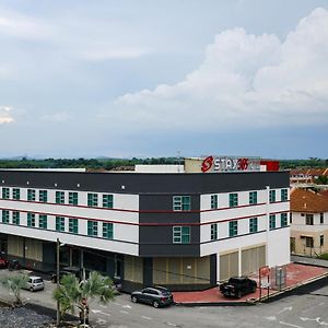 Stay 365 Hotel